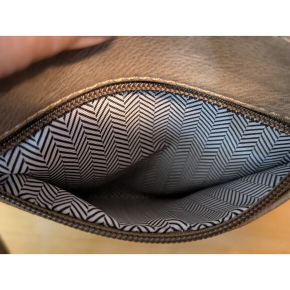 Beige Cross Body Faux Leather Compartment Purse - Picture 6 of 16